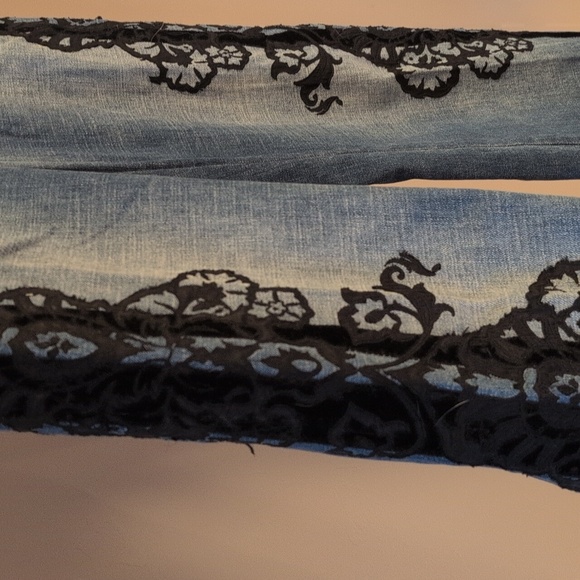 Roberto Cavalli vintage denim jeans with silk and velvet embroidery - Picture 2 of 16